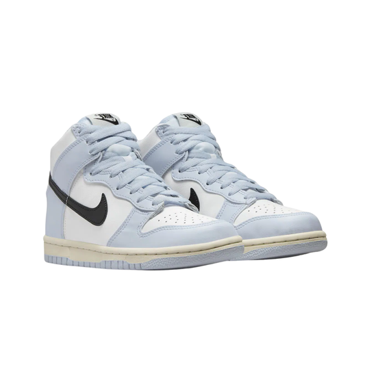 Paire de Nike Dunk High Aluminum GS DB2179-110 vue trois quarts avant